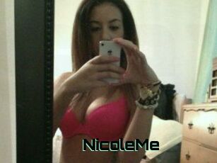 NicoleMe